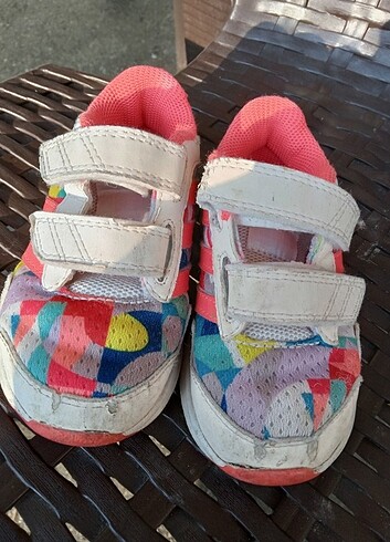 Adidas 22 numara temiz 