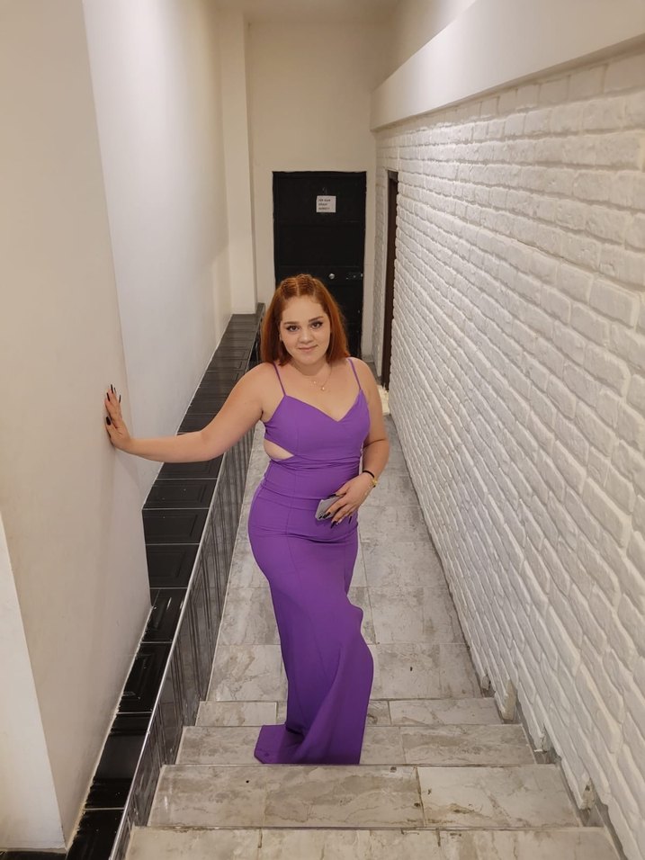 Mor askılı yanları pencereli  Elbise Yırtmaçlı - Görsel 2