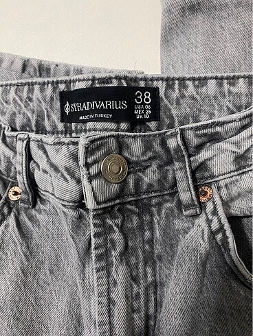 38 Beden 38 beden kot pantolon (Sadece 2 kere giyildi) Stradivarius D98