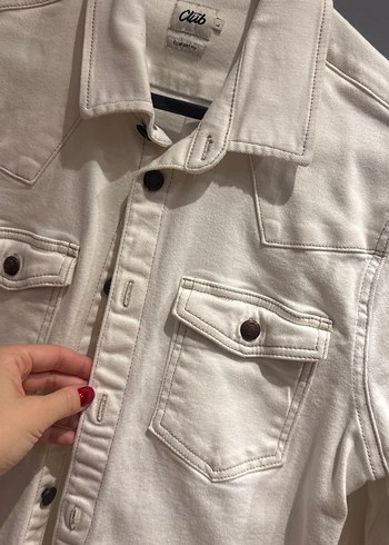 Düğmeli Beyaz Denim Gömlek - Görsel 3