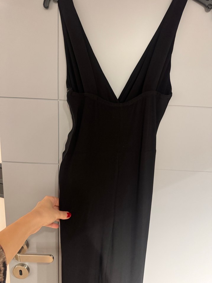 Siyah Drapeli Uzun V Yaka Kadın Elbise - Görsel 3