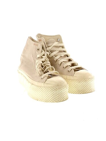Converse Converse Spor Ayakkabı %70 İndirimli.