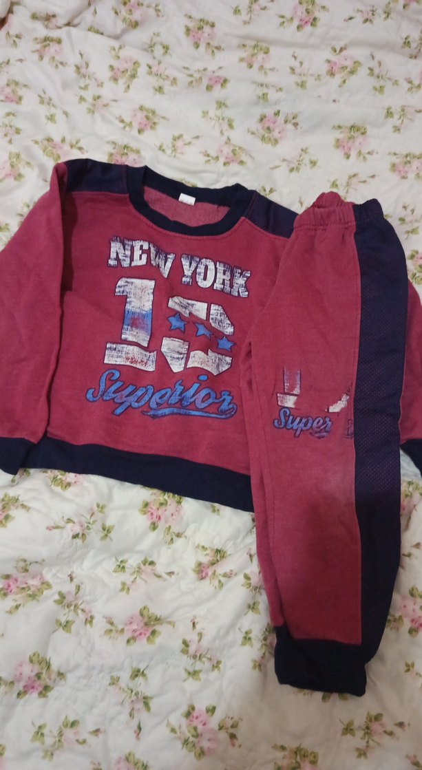 Erkek Çocuk Kırmızı Baskılı Eşofman Takımı - Görsel 2