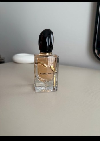 Armani parfüm