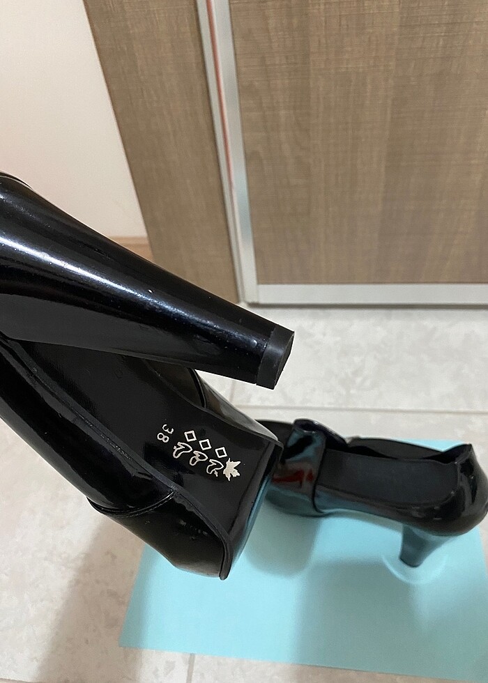 TOPUKLU AYAKKABI - Görsel 3