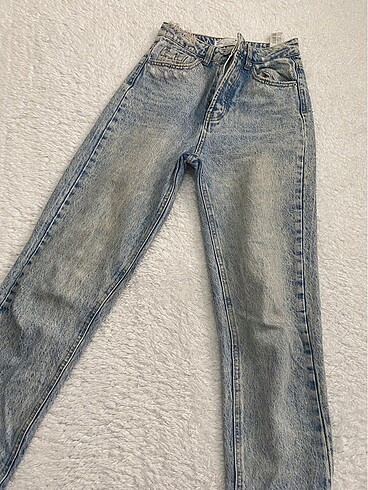 Stradivarius mom jean