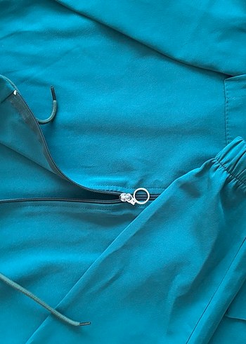 Türbe yeşili Kapüşonlu Fermuarlı tesettür alt üst takım - Görsel 3