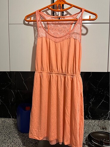 BERSHKA