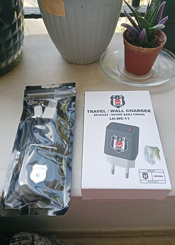 Beşiktaş Duvar Şarj Cihazı Gri - Görsel 2