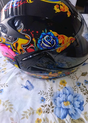 Velcro Bantlı Siyah Baskılı Motosiklet Kaskı - Görsel 2