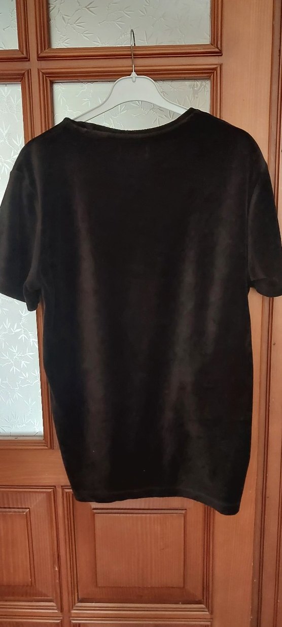 Siyah kadife Tişörtü Velcro Detaylı - Görsel 3