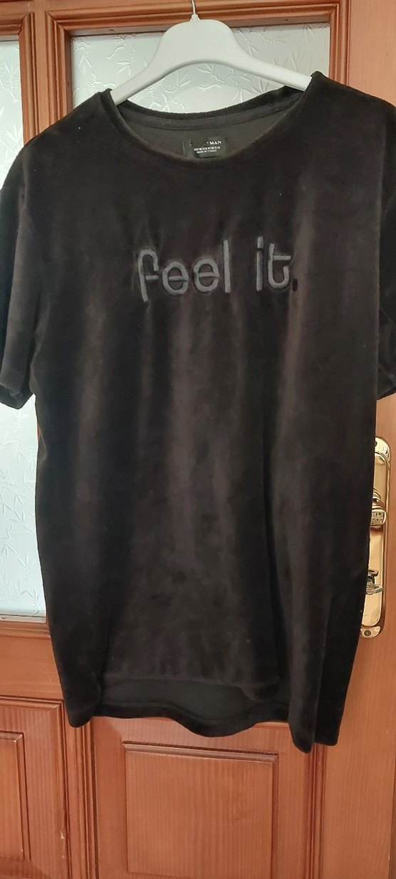 Siyah kadife Tişörtü Velcro Detaylı - Görsel 5