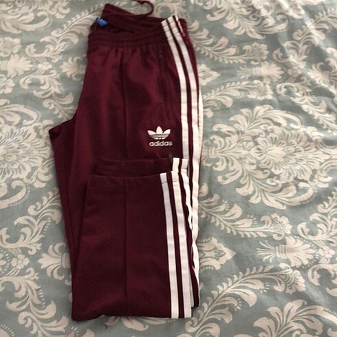 Adidas alt