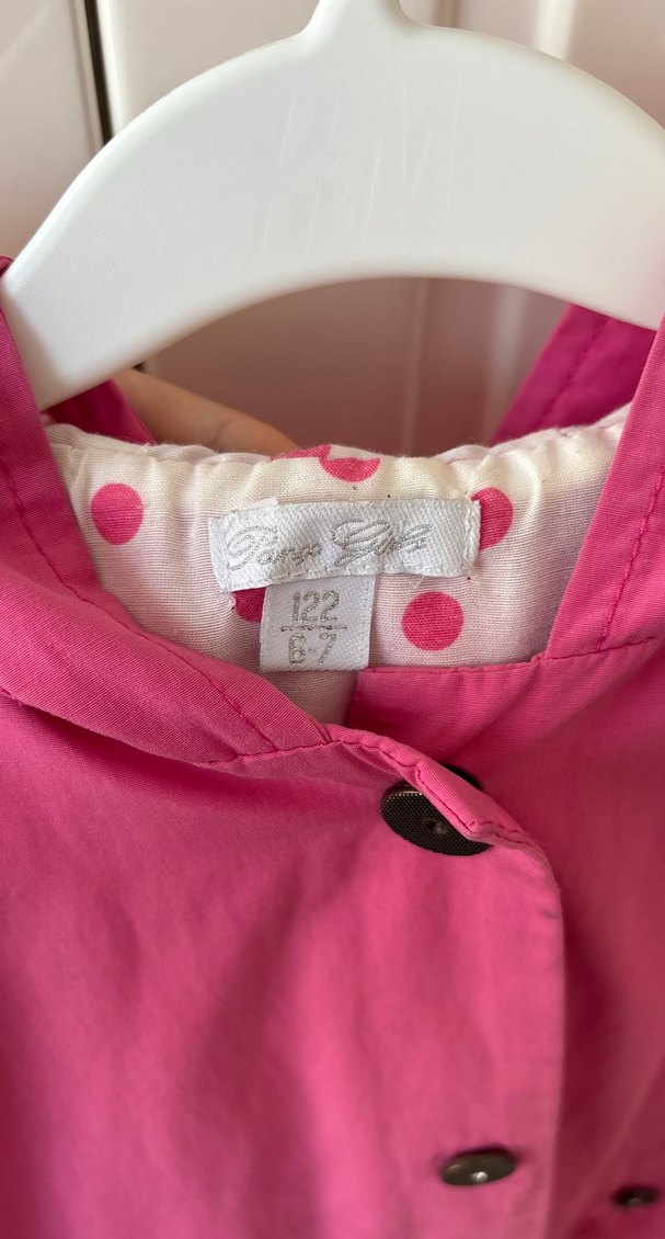 Kız Çocuk Pembe Kapüşonlu Düğmeli Yağmurluk - Görsel 2