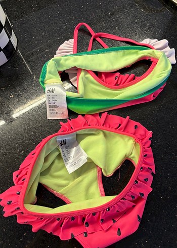 Kız Çocuk Pop Art Desenli Fırfırlı Bikini - Görsel 4