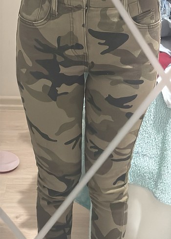 Kamuflaj pantolon bershka - Görsel 3