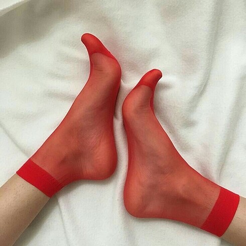 Kırmızı çorap