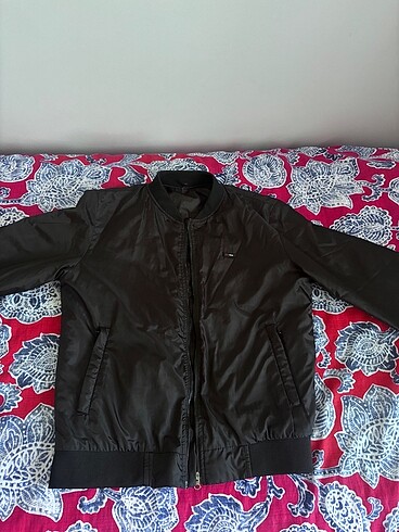 Siyah bomber ceket