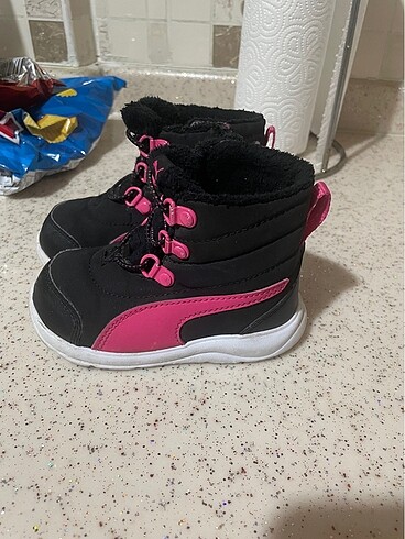 Puma 22 numara çocuk bot