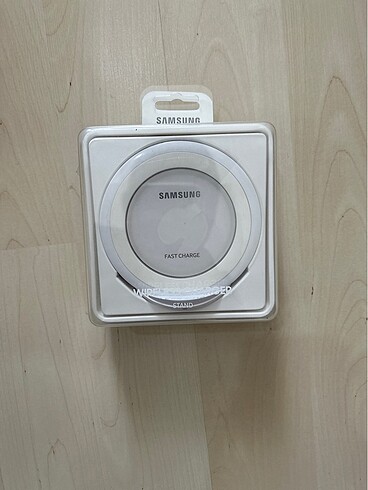 SAMSUNG kablosuz şarj cihazı