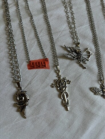 vivienne westwood gotik kolye