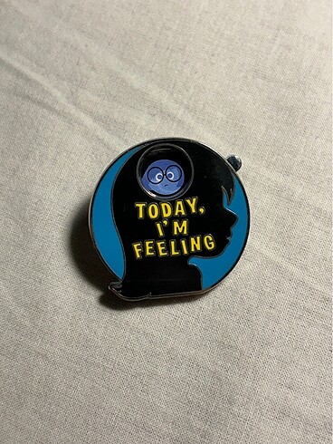 Beden disney inside out pin broş