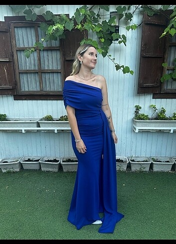m Beden TEK KOL MAVİ ABİYE 