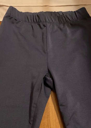 Kızlar için Gri Kapüşonlu Tişört ve Eşofman Altı Takımı - Görsel 2