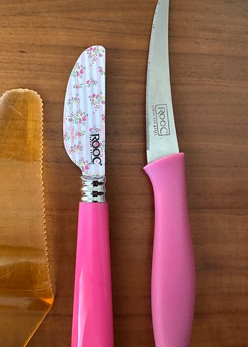 Diğer Pastel Pembe Mutfak Kesme ve Soyma Seti