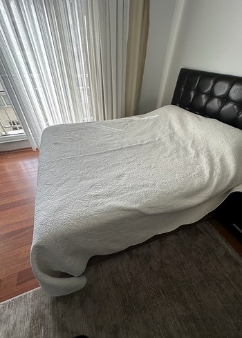 Beyaz Düz Yatak Örtüsü - Görsel 4