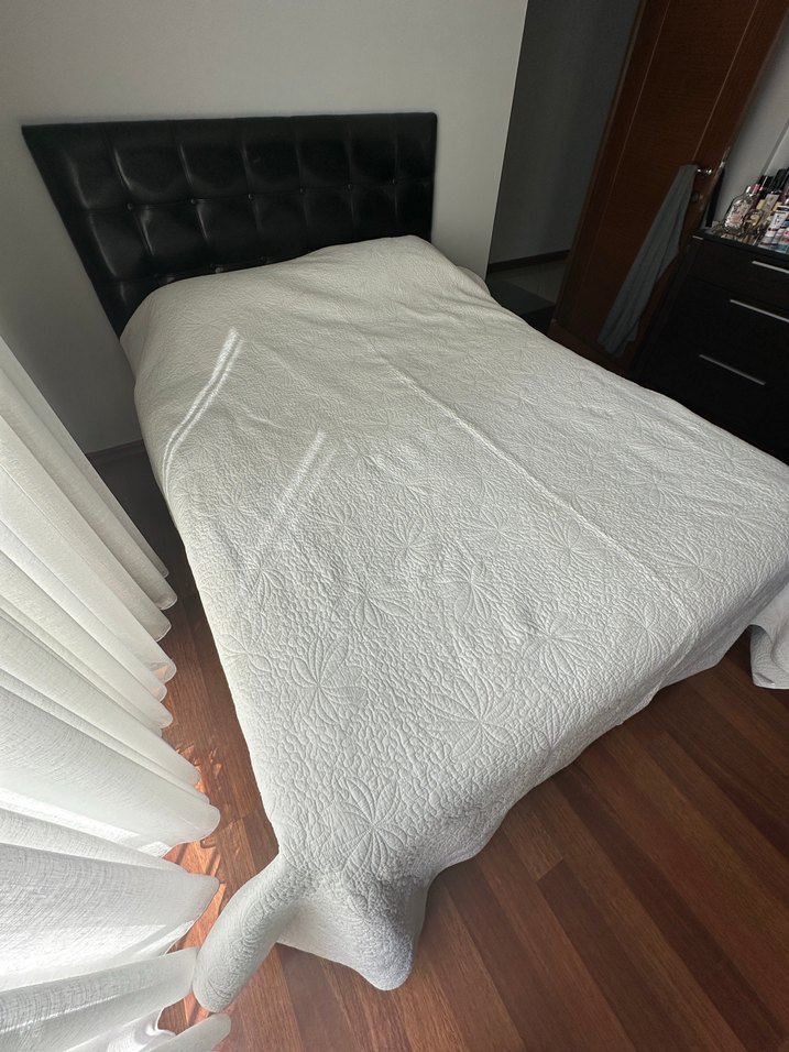 Beyaz Düz Yatak Örtüsü - Görsel 3