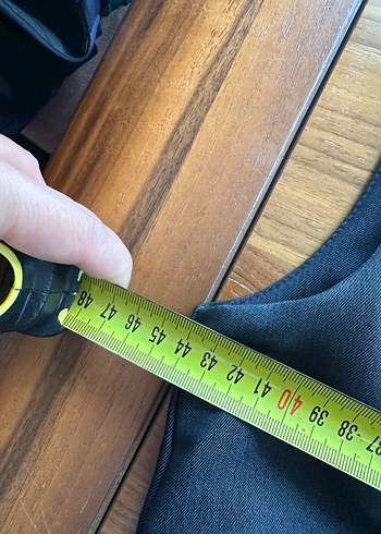 42 Beden siyah Renk Siyah Piliseli Kolsuz Midi Kalem Elbise