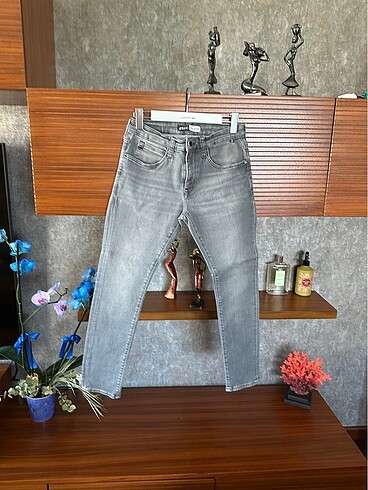 James 31/30 orjinal paça boyu likralı