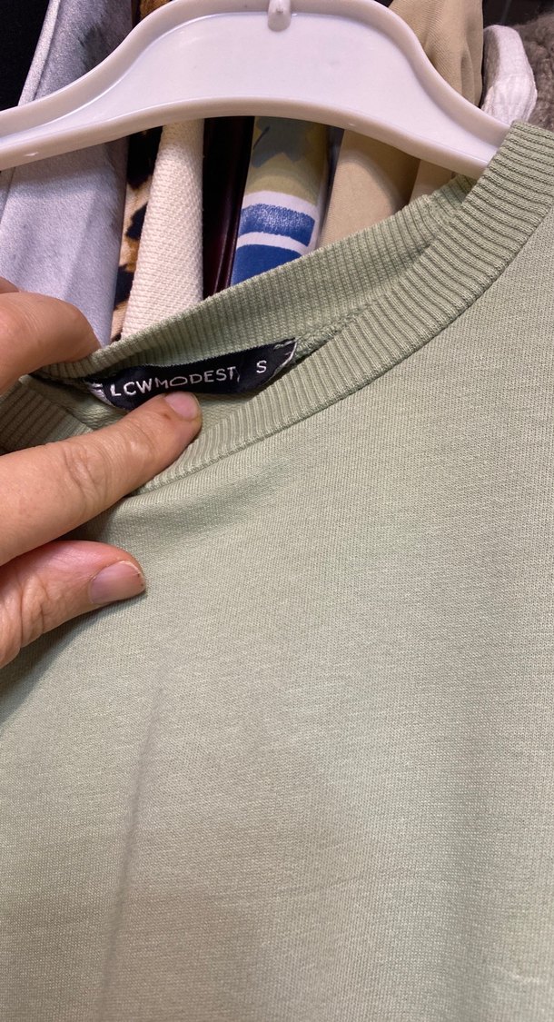 Haki Renkli Salaş  Tesettür tunik - Görsel 2