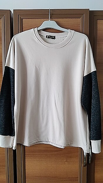 Diğer KREM RENGİ, KOLLARI FÜME,L,,XL UYUMLU BAYAN SWETSHIRT
