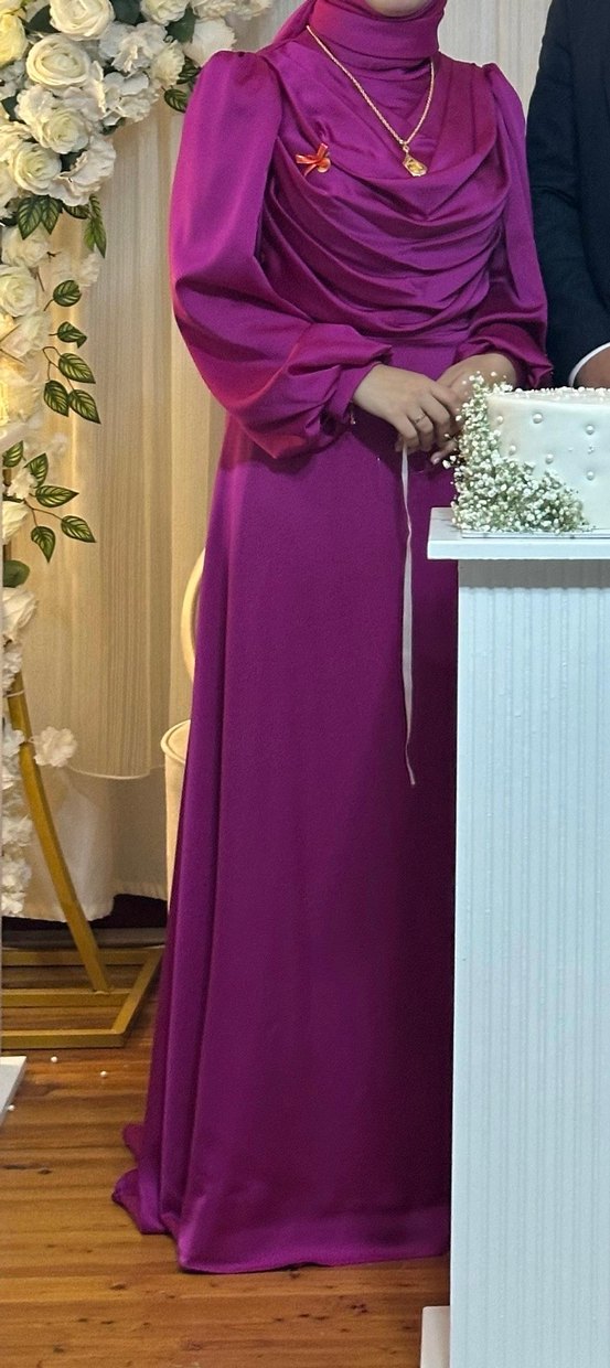 Parlak fuşya drapeli Uzun kuyruklu Kadın abiye Elbise - Görsel 2