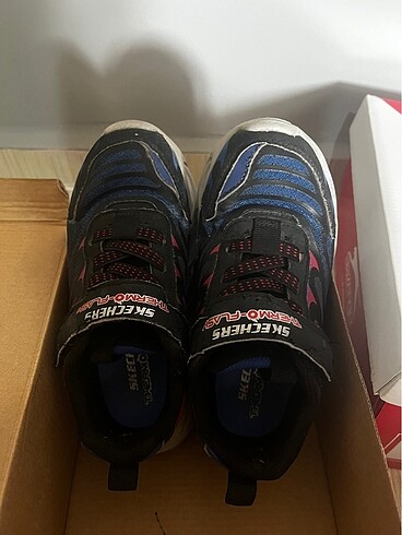 28 Beden lacivert Renk Skechers çocuk spor ayakkabı sneaker 28 numara iyi durumda
