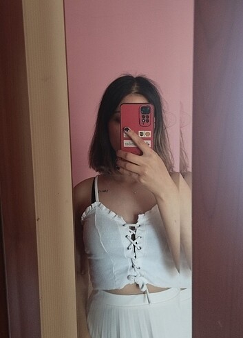 beyaz askılı crop top