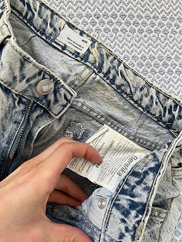 34 Beden bershka jean