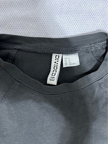 H&M gri tişört