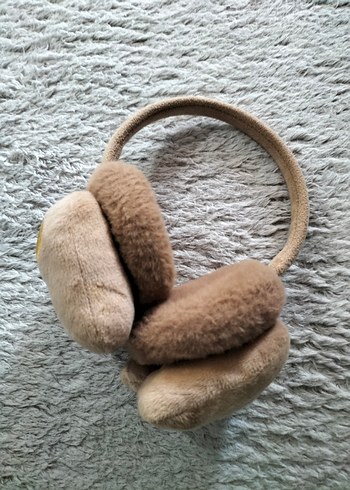 H&M peluş kulaklık