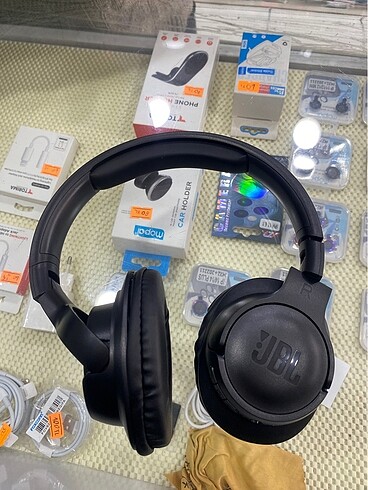 JBL 700 BT