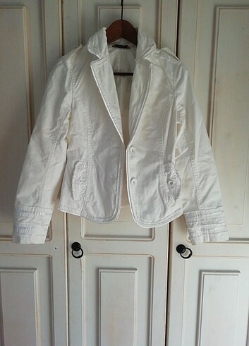 Stefanel beyaz jeans ceket 