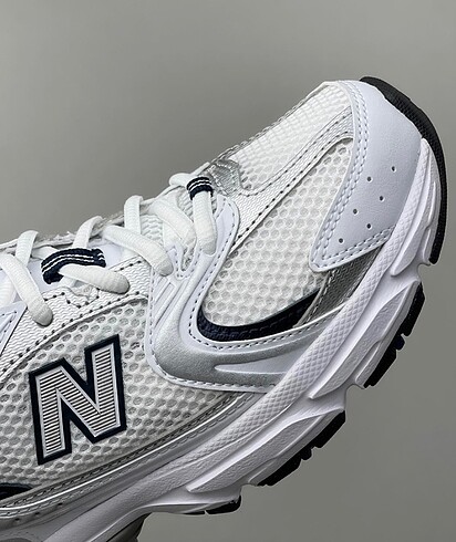 39 Beden beyaz Renk New Balance 530 Beyaz