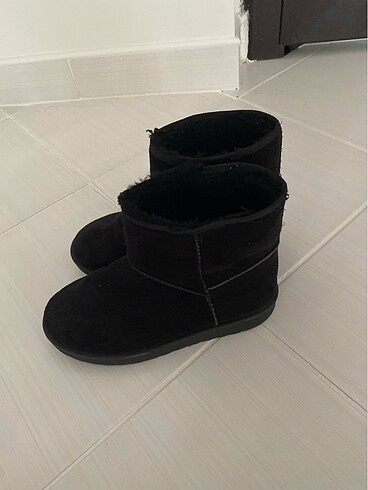 Ugg ugg muadili bot