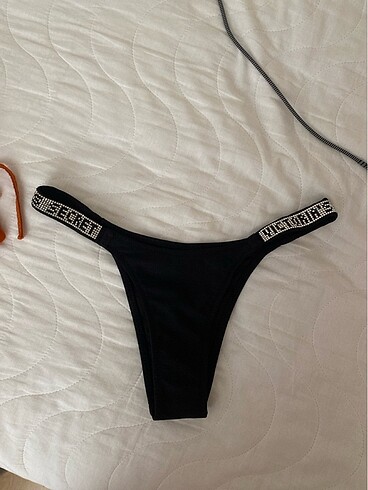victoria secret bikini altı