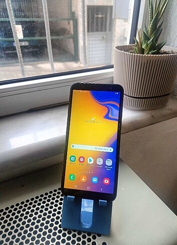 SAMSUNG GALAXY J6+