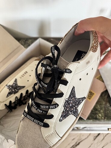 Golden Goose Deluxe Golden Goose