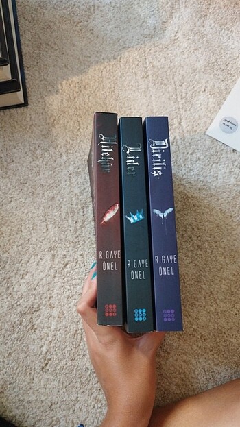 Ateşli Kanatlar Serisi ilk 3 kitap