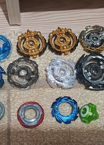  Beyblade burst